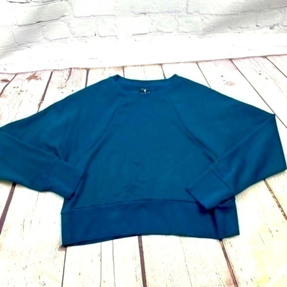 UEC Nike cropped sweatshirt peacock green medium